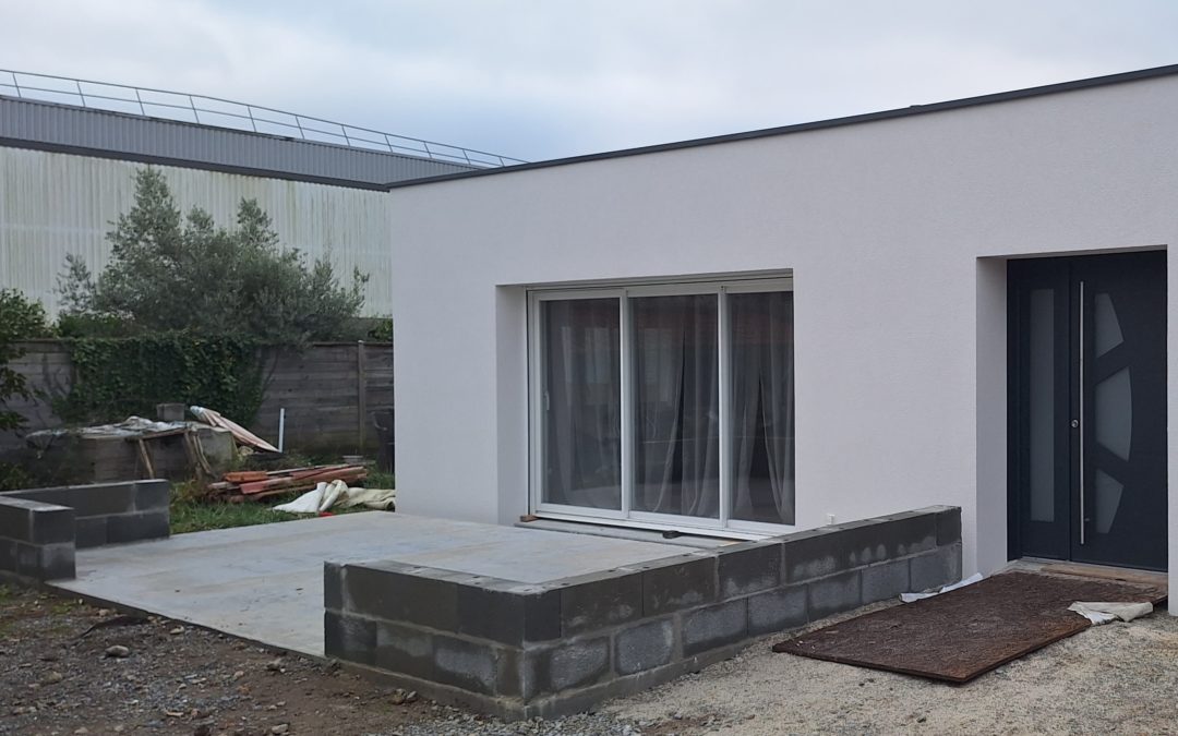 Extension d’une maison d’habitation compris, terrasse garage et murs mitoyens –  la Chapelle Heulin 44 