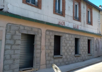 Transformation d’un commerce en logement avec modification de la façade – Mouzillon 44