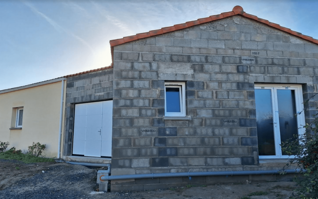 Extension d’une maison d’habitation (garage + studio) – Gorges 44 