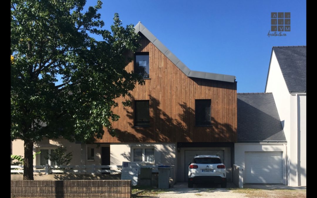 Surélévation d’une maison individuelle, Démolition totale de la surface et création d’un plancher au dessus du garage Nantes 44